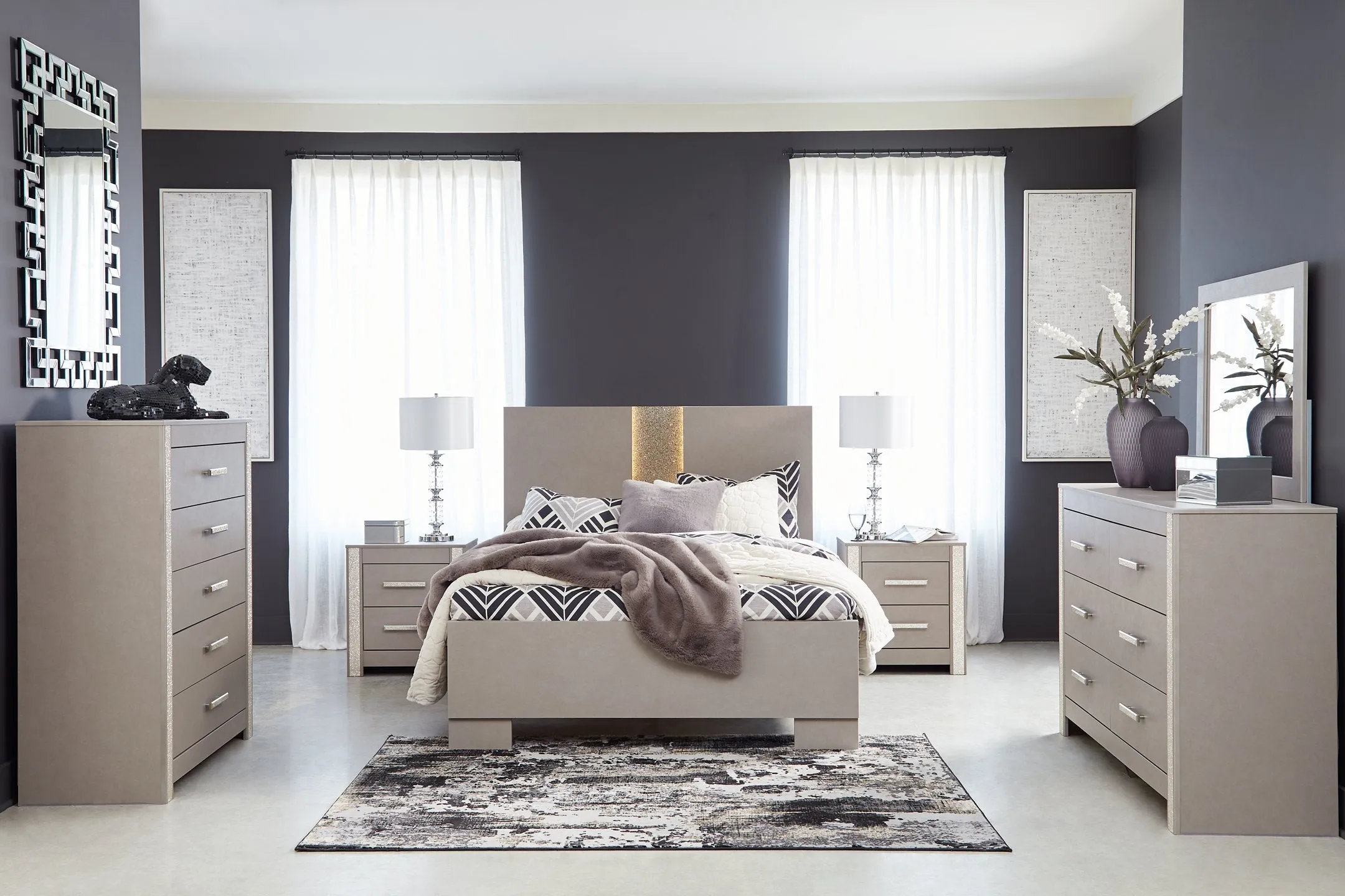 Surancha Bedroom Set